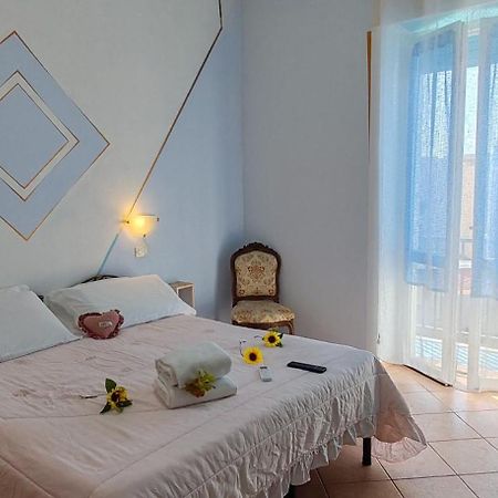 Elisart 2 Bed & Breakfast Alghero Ngoại thất bức ảnh